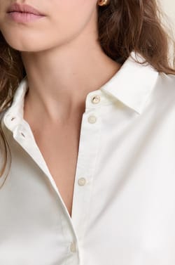 Chemise en satin;${refinementColor}