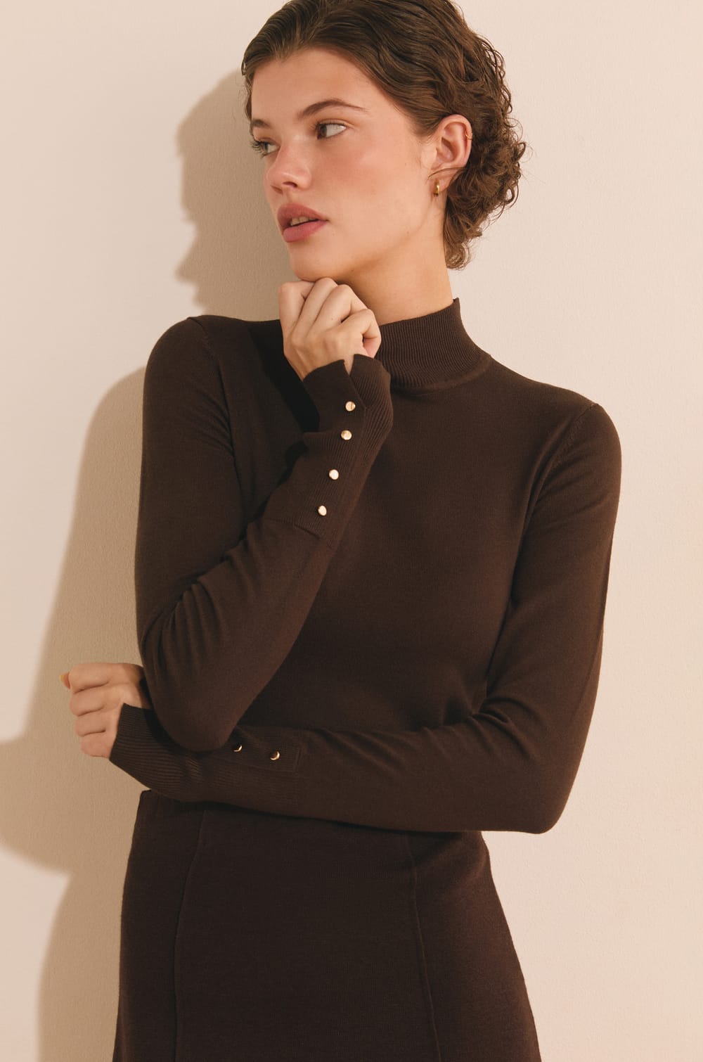 Pull en maille fine &agrave; manches mi-longues;${refinementColor}