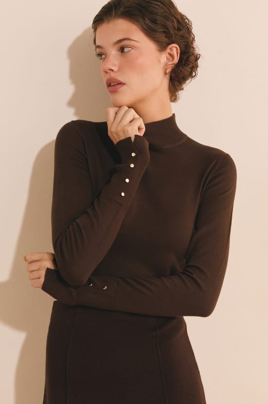 Pull en maille fine &agrave; manches mi-longues;${refinementColor}