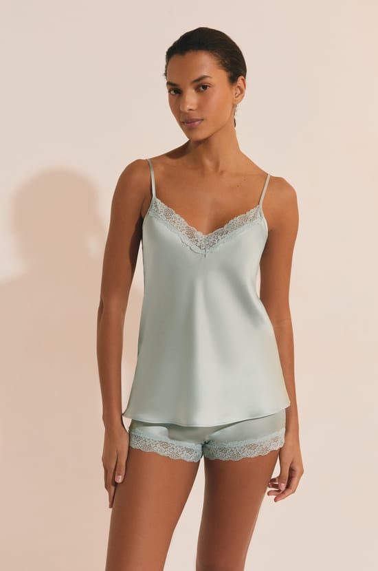 Caraco en soie d&eacute;tails dentelle;${refinementColor}