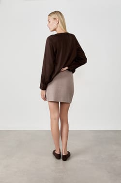 Straight Skirt;${refinementColor}