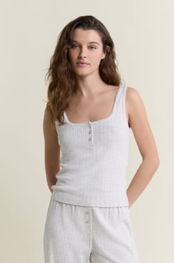 D&eacute;bardeur de pyjama en pointelle;${refinementColor}