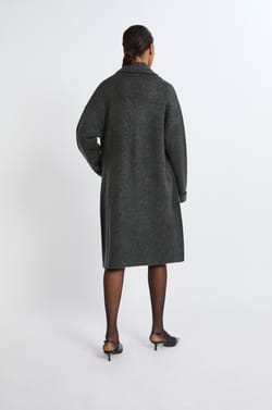 Manteau long avec boutons;${refinementColor}