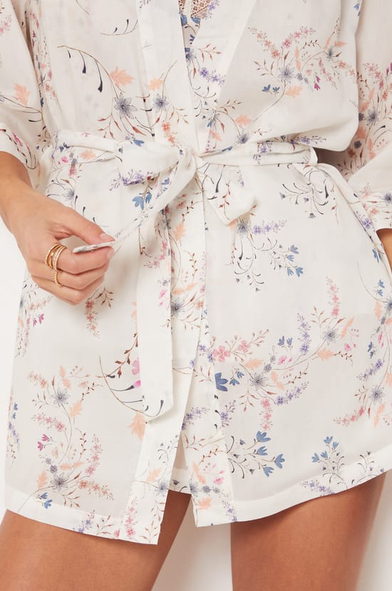 Floral Tie Robe;${refinementColor}