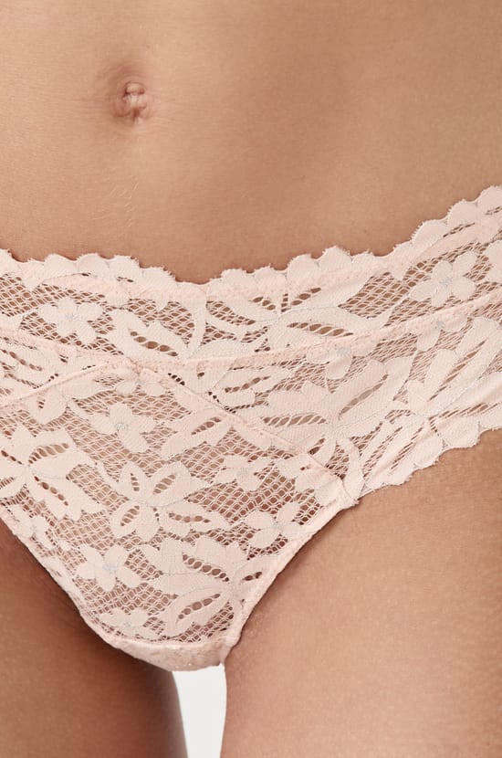 Lace Brief;${refinementColor}