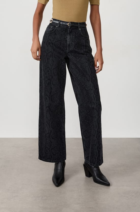 Jean large en coton;${refinementColor}