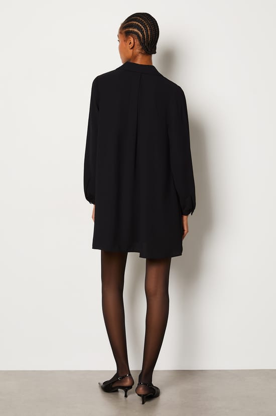 Short Flowing Dress;${refinementColor}