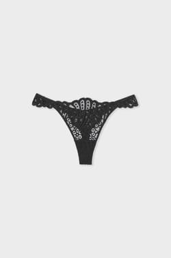 String en dentelle;${refinementColor}