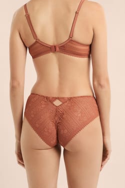 Kr&aacute;tk&eacute; kalhotky z krajky;${refinementColor}