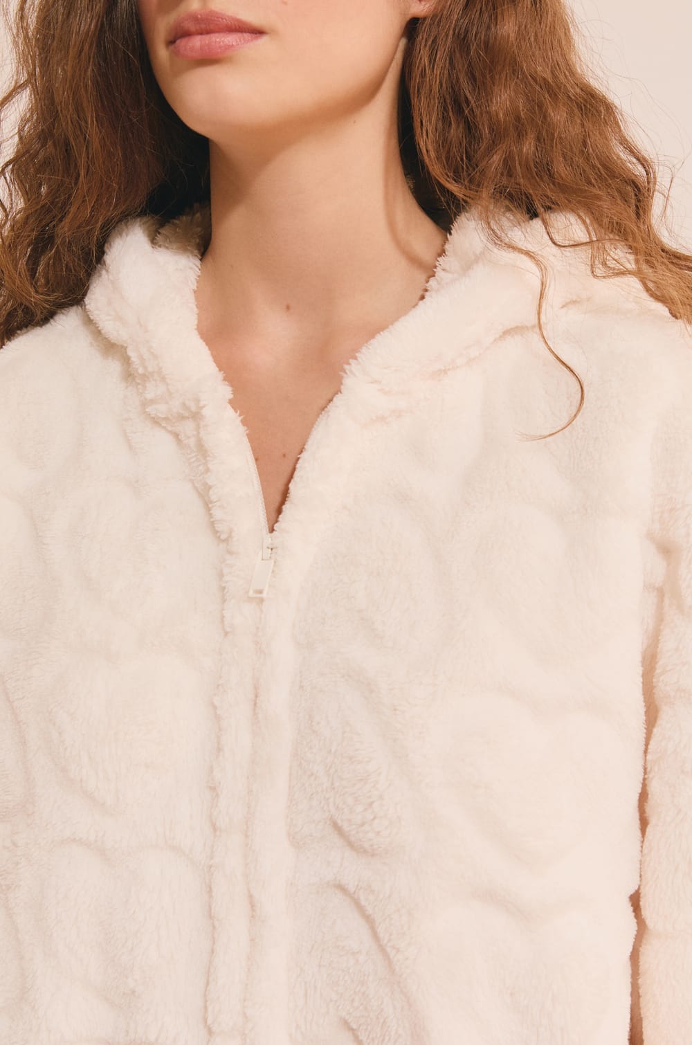 Combinaison &agrave; motifs coeurs;${refinementColor}