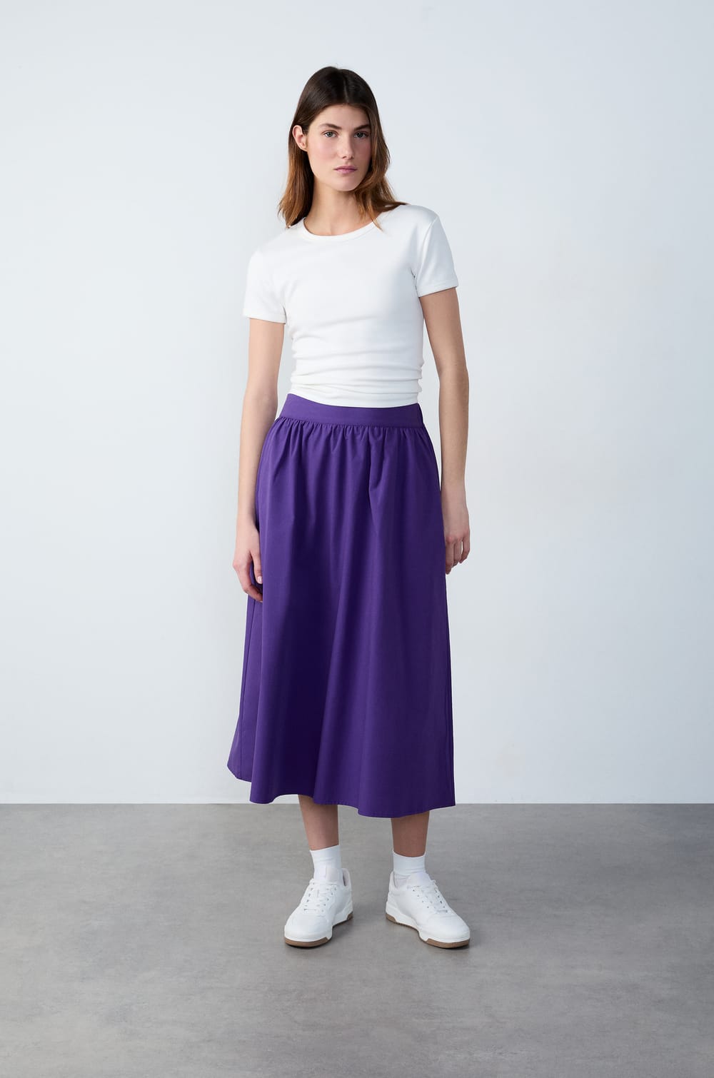 Mid-length Fluid Skirt with Pockets;${refinementColor}