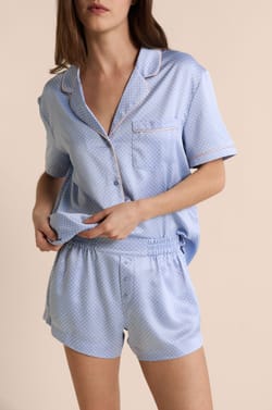 Short de pyjama satin&eacute; &agrave; pois;${refinementColor}