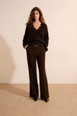 Pull avec d&eacute;tails dentelle;${refinementColor}
