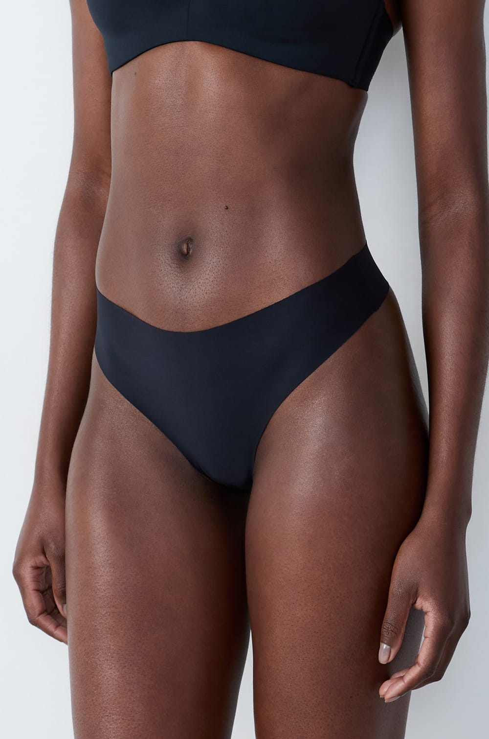 Tanga de microfibra;${refinementColor}