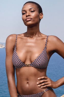 Triangle haut de maillot détail bijou;${refinementColor}