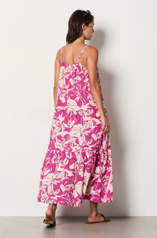 Long dress with thin straps;${refinementColor}