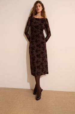 Robe longue &agrave; motifs;${refinementColor}