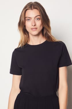 100% Cotton Short-Sleeved T-Shirt;${refinementColor}