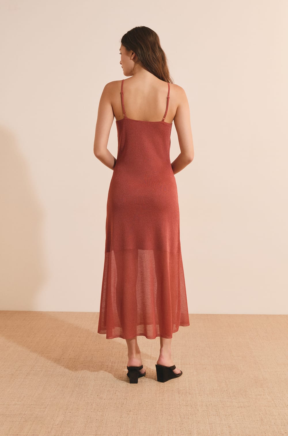 Vestido largo con tirantes;${refinementColor}