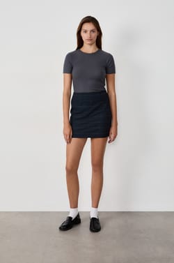 Short-sleeved round neck T-shirt;${refinementColor}