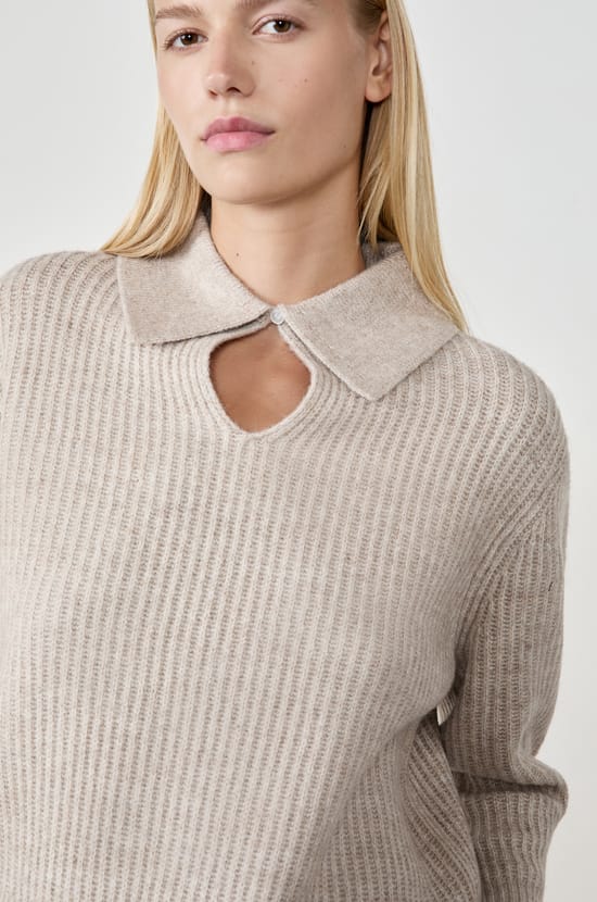 Pull manches longues;${refinementColor}