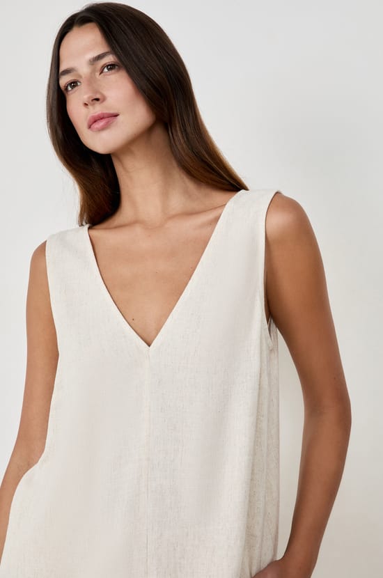V-neck Top;${refinementColor}