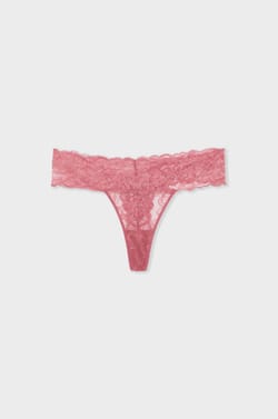 String en dentelle;${refinementColor}