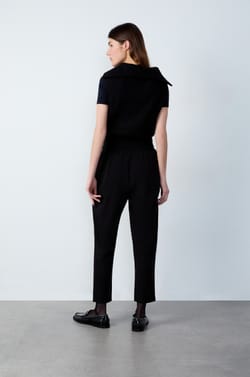 Pantalón corte cigarrillo con lazo;${refinementColor}