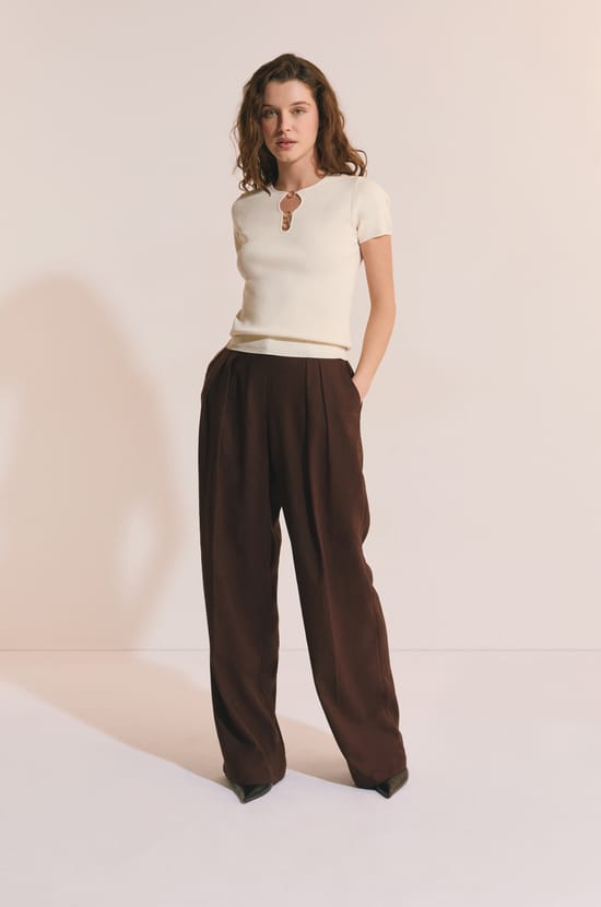 T-shirt manches courtes avec d&eacute;tail bijoux;${refinementColor}