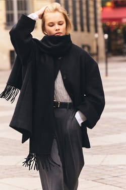 Short Coat;${refinementColor}