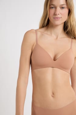 Wireless lightly lined microfibre bra;${refinementColor}