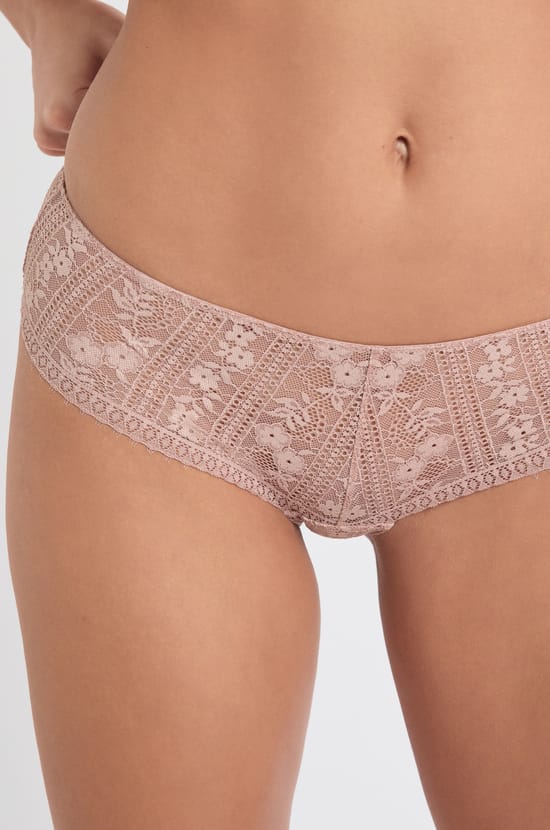 Shorty en dentelle;${refinementColor}