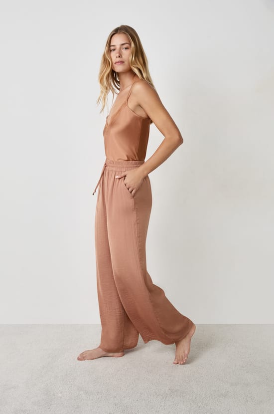 Wide-leg satin trousers;${refinementColor}