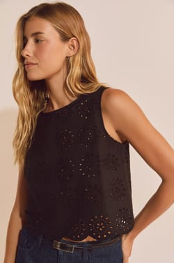 Top avec broderie en coton;${refinementColor}