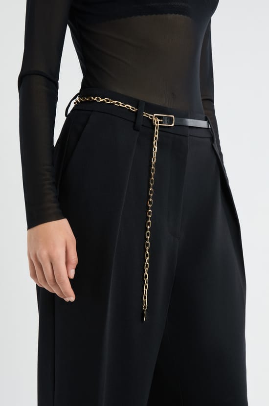 Ceinture avec chaîne dorée;${refinementColor}