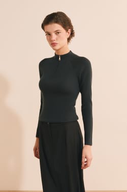 Pull c&ocirc;tel&eacute; manches longues avec col haut;${refinementColor}