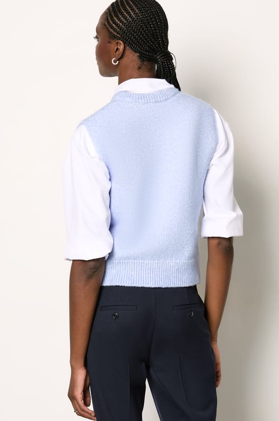 Sleeveless Sweater;${refinementColor}