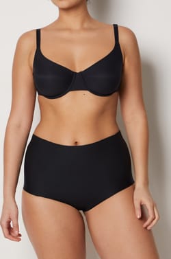 Figi z wysokim stanem i odkrytymi plecami;${refinementColor}