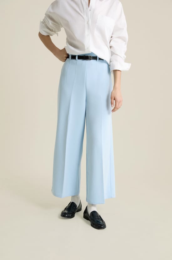 Pantalon cropped;${refinementColor}
