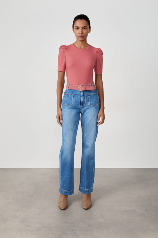 T-shirt manches courtes avec épaules bouffantes;${refinementColor}