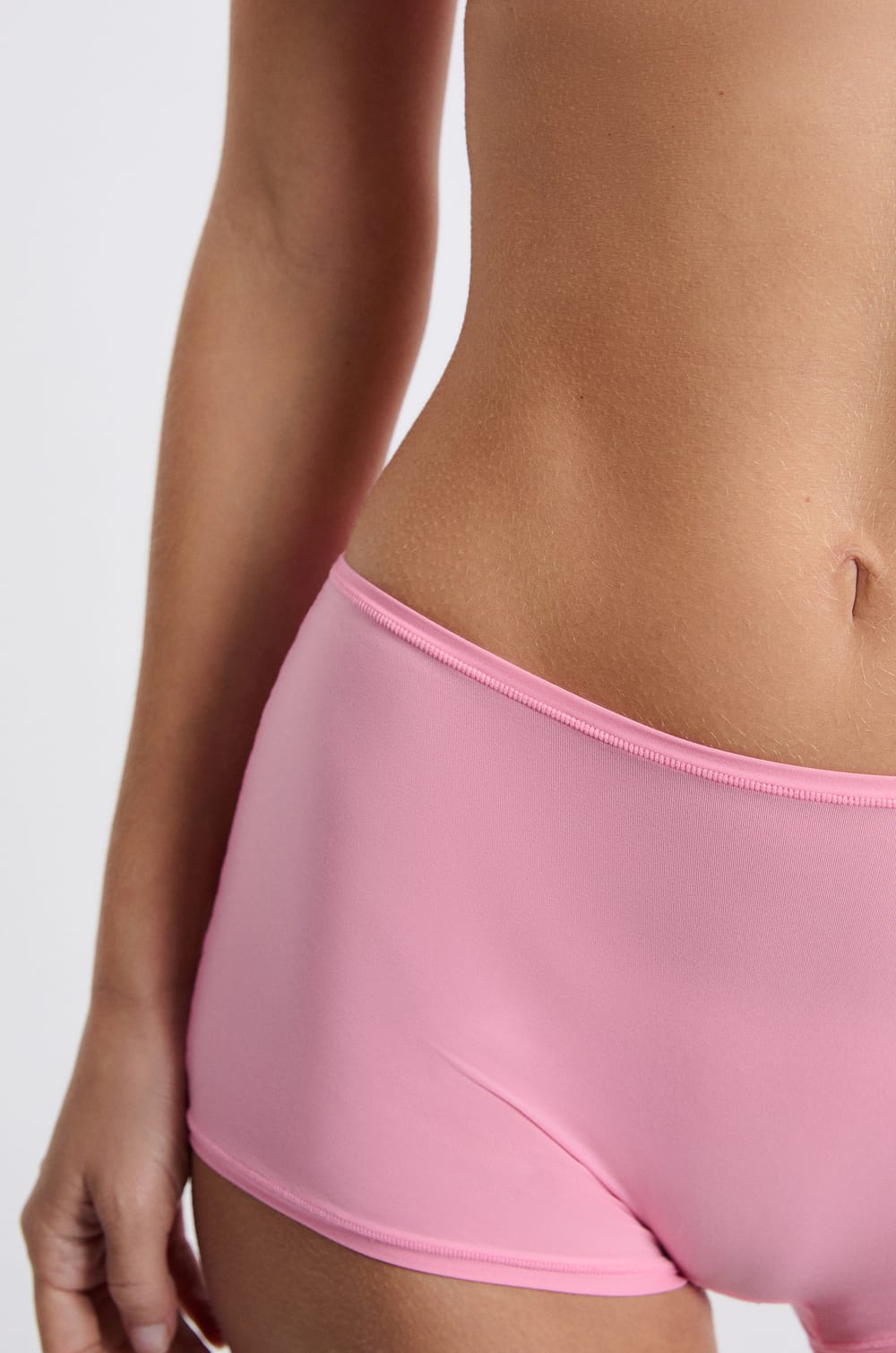 Shorty en microfibre;${refinementColor}