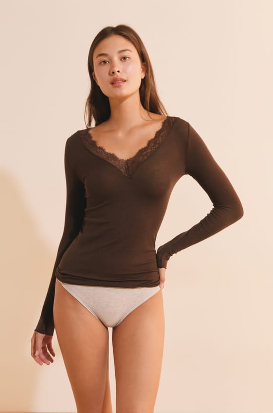 T-shirt thermique col V avec cachemire;${refinementColor}