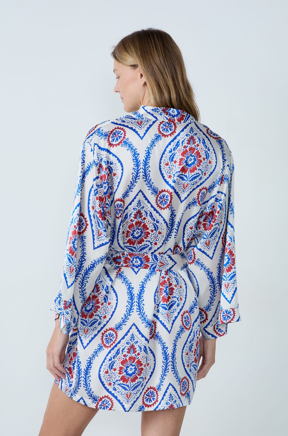 Saténový župan s potiskem;${refinementColor}