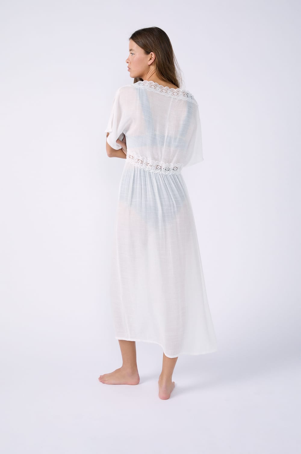 Long Embroidered Kimono;${refinementColor}