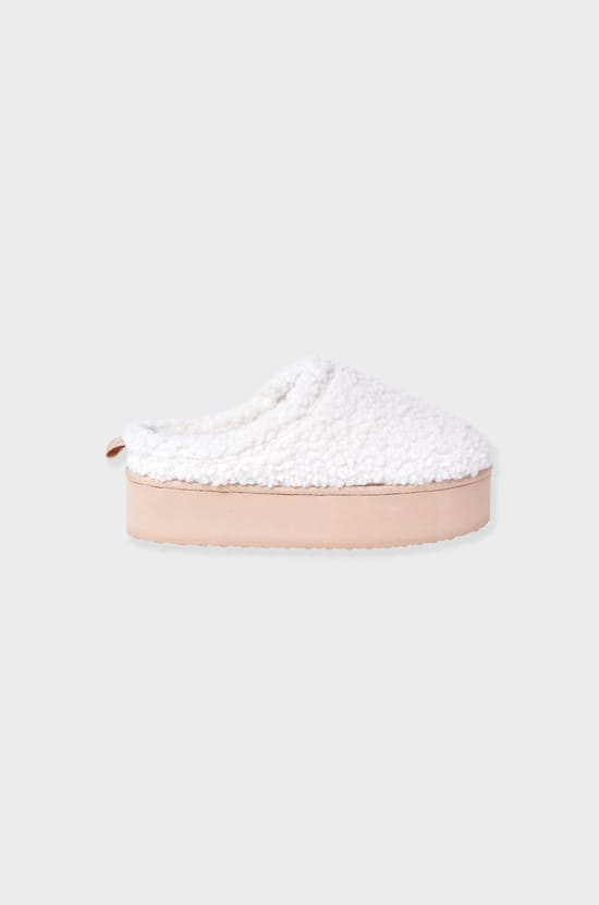 Chaussons mules en fausse fourrure;${refinementColor}
