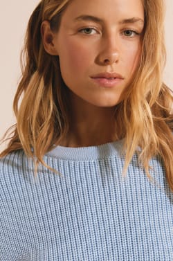 Pull manches courtes avec coton;${refinementColor}