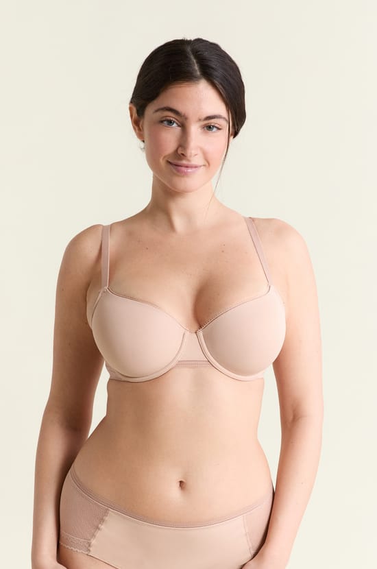 Soutien-gorge N.4 - Le coques fines en microfibre avec d&eacute;tails dentelle;${refinementColor}