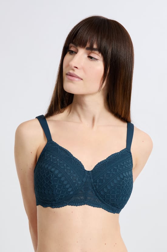 Post-mastectomy Wireless Lightly Lined Bra;${refinementColor}