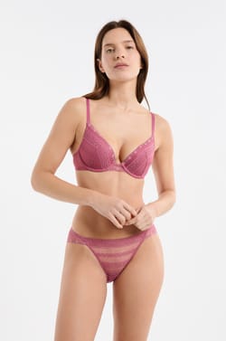 Lace Briefs;${refinementColor}