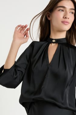 Blouse avec col bijou;${refinementColor}